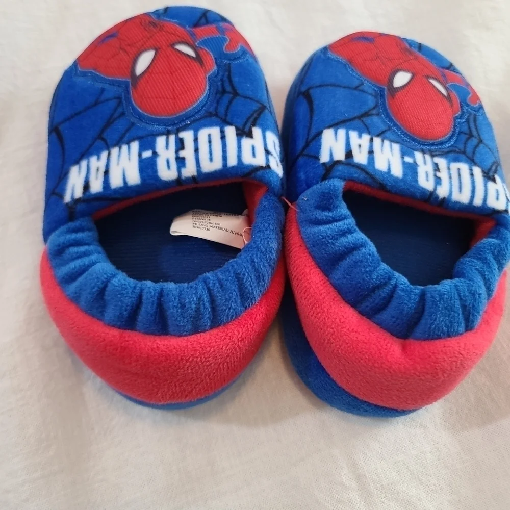 New Kid's Spiderman Slippers, Sz 5/6 (S)